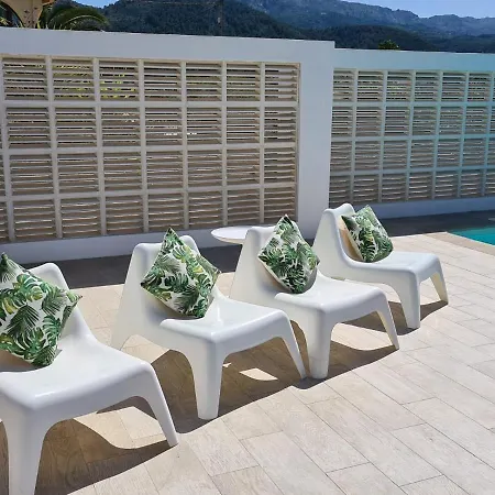 Grey House Vila *