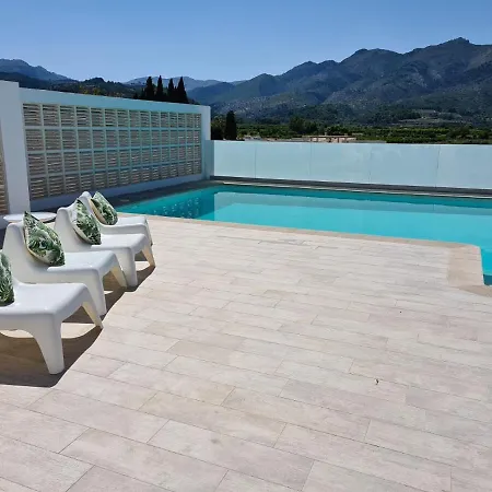 Vila Grey House *