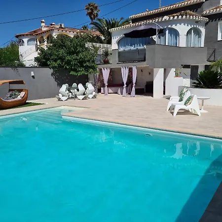 Vila Grey House