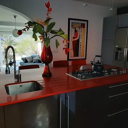 Grey House Vila *