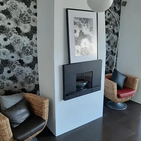 Grey House Vila Orba