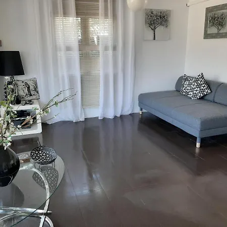 Grey House Orba