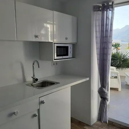 Grey House Vila *